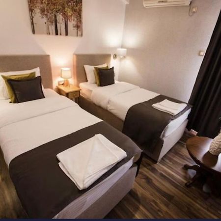 Hotel Garni Ideal Podgorica Exterior foto