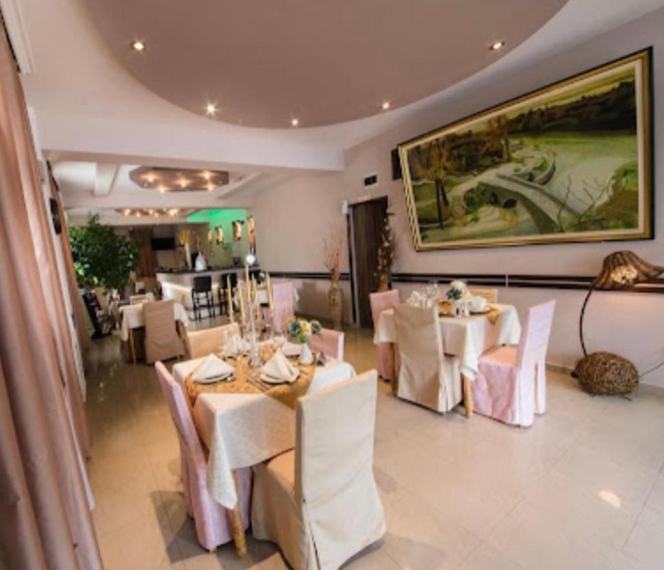Hotel Garni Ideal Podgorica Exterior foto